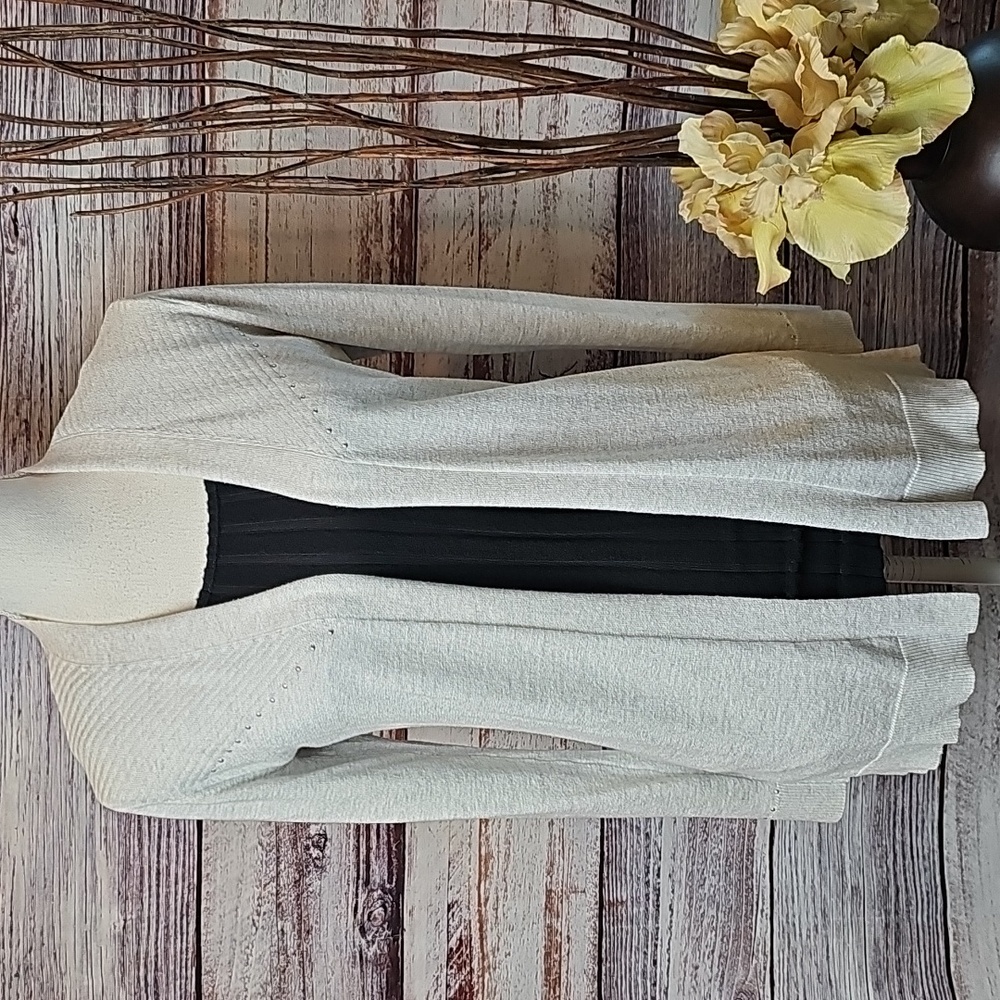 NEW RETROLOGY HEATHER GRAY LONG SLEEVE OPEN FRONT GROMMET CARDIGAN - Picture 2 of 16